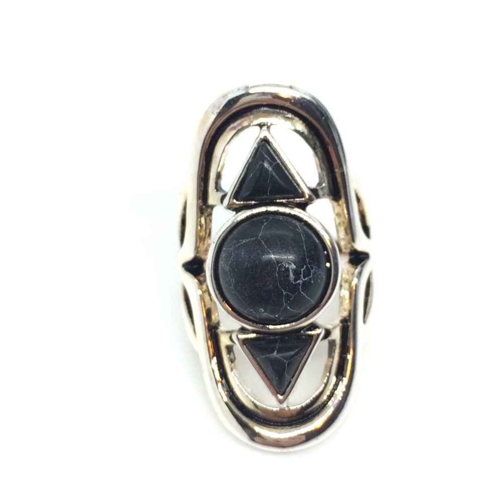 3/$30 NEW PREMIERE DESIGNS RING LONG BLACK HOWLITE GEOMETRIC  SILVER TONE 5.5